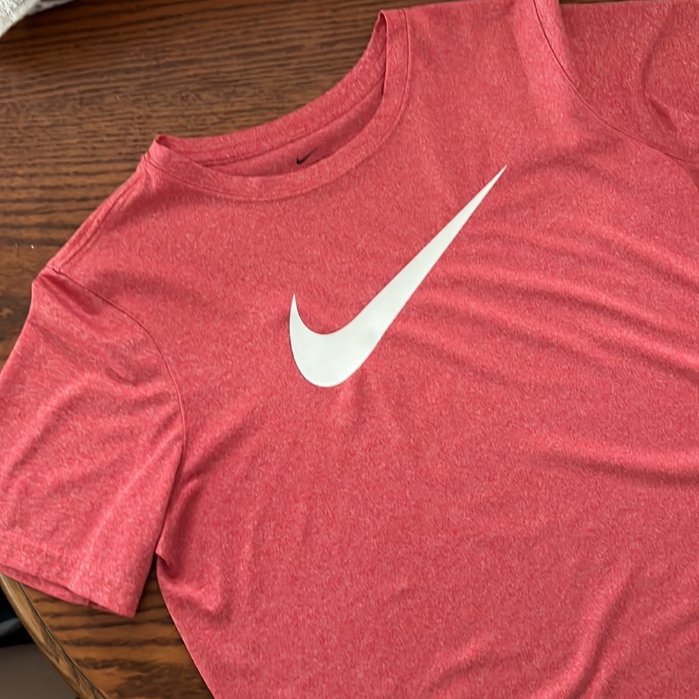 Nike Boys Dri Fit Red Short Sleeve Tee.